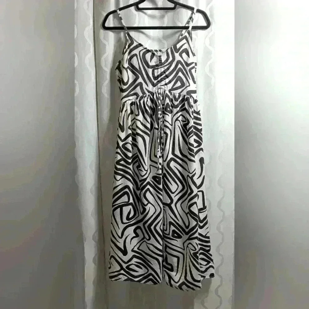 Sincerely Jules  Dress. Ladies size L